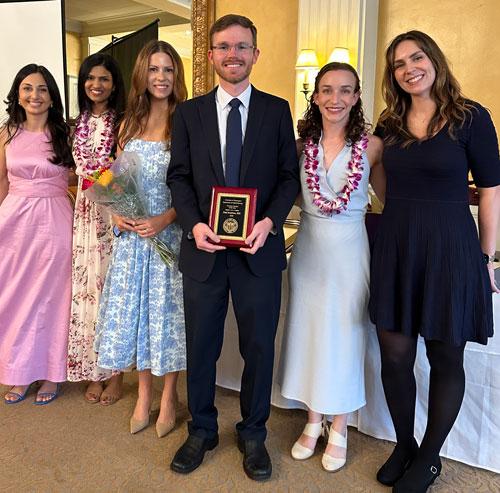 Dr. Israelsen receives volunteer teaching award